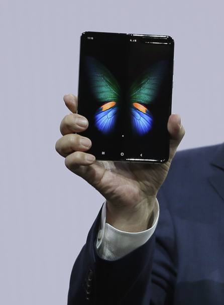 Il Galaxy Fold aperto. Ap